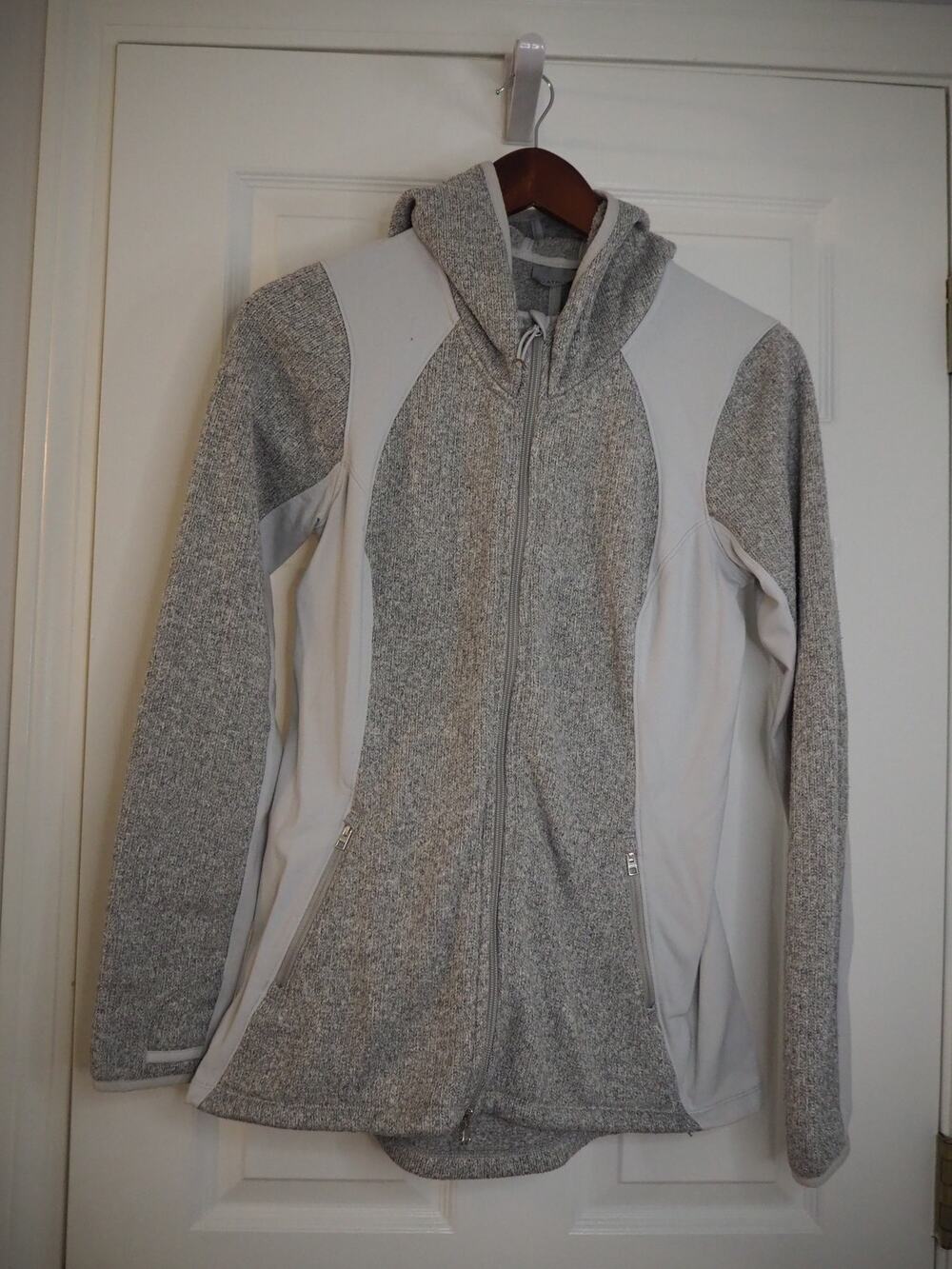 Athleta Stronger Hoodie Womens S Gray Fleece Full Zip Thumbhole Jacket